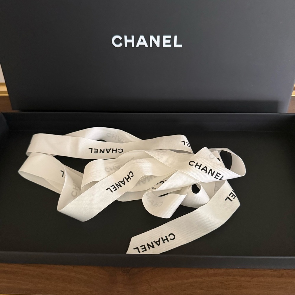 Chanel Long Slim Box with Ribbon - Picture 2 of 6